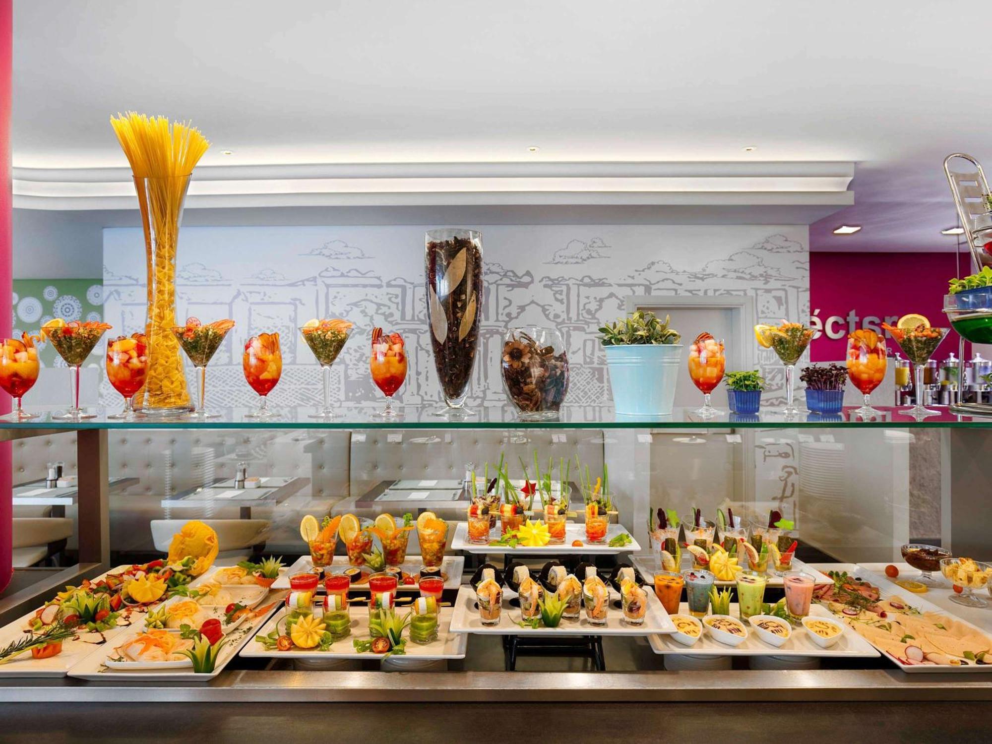 Hotel Ibis Styles Szardża Zewnętrze zdjęcie