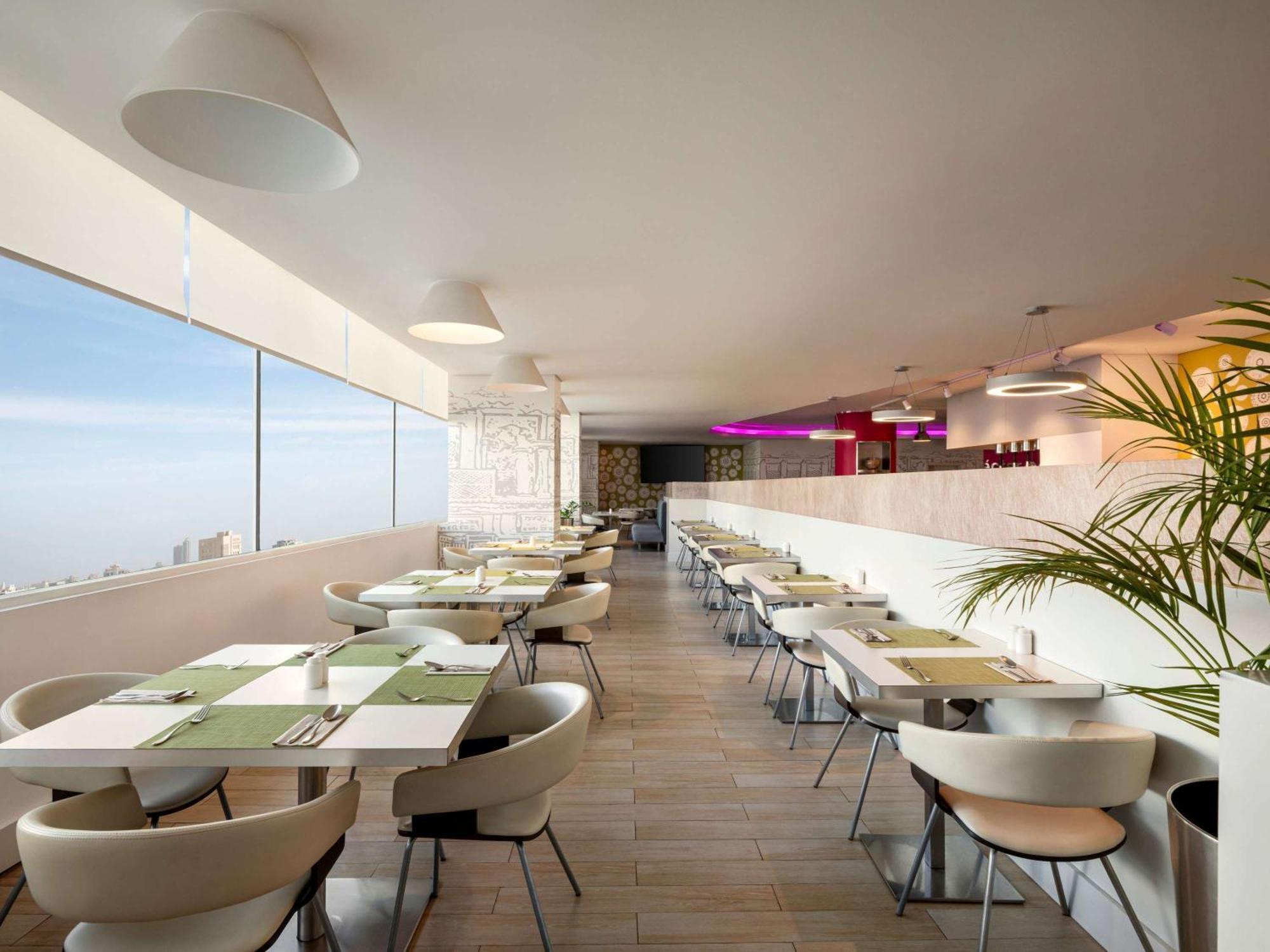 Hotel Ibis Styles Szardża Zewnętrze zdjęcie
